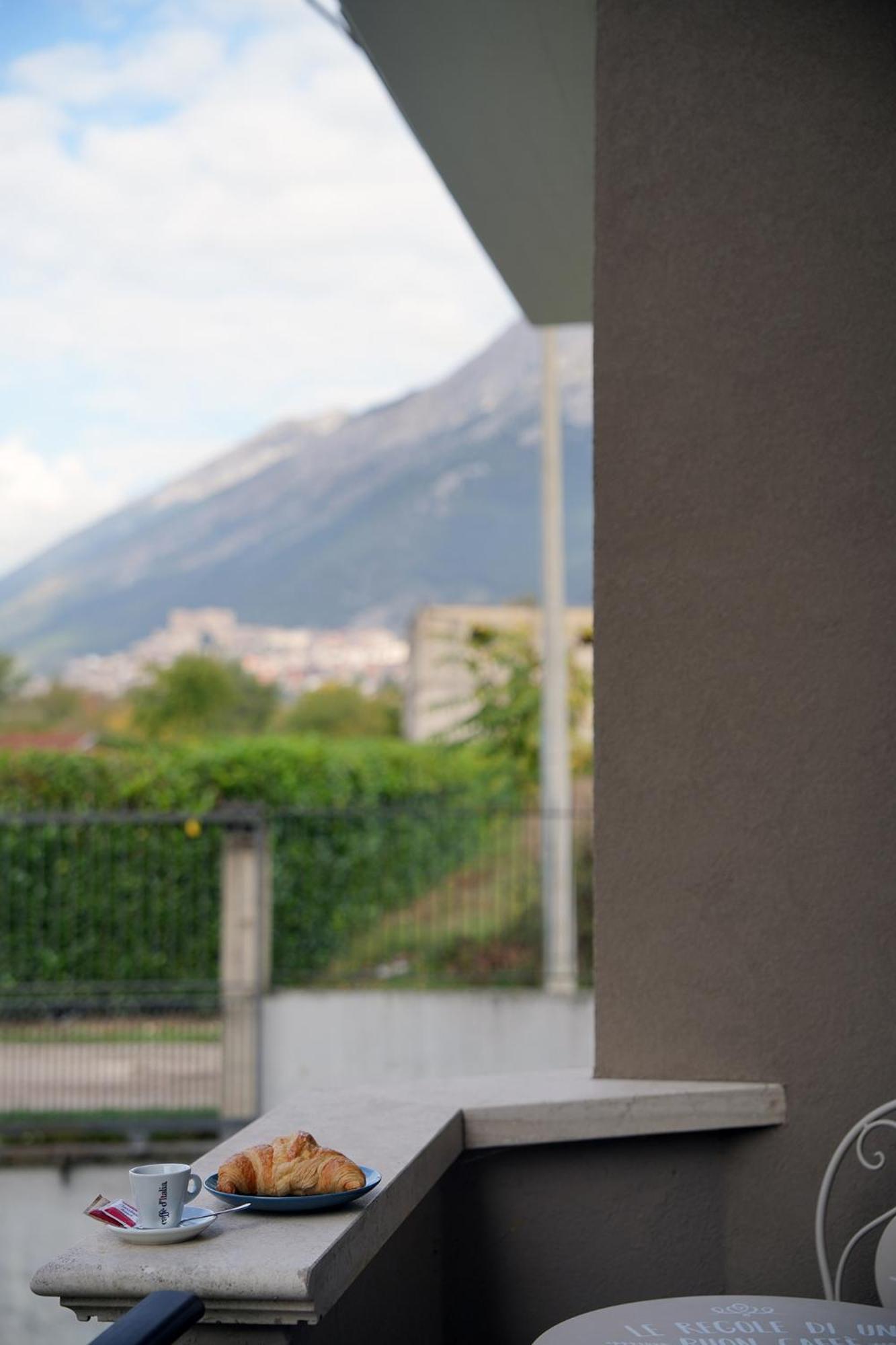 B&B Arco Dei Sogni เชลาโน ภายนอก รูปภาพ