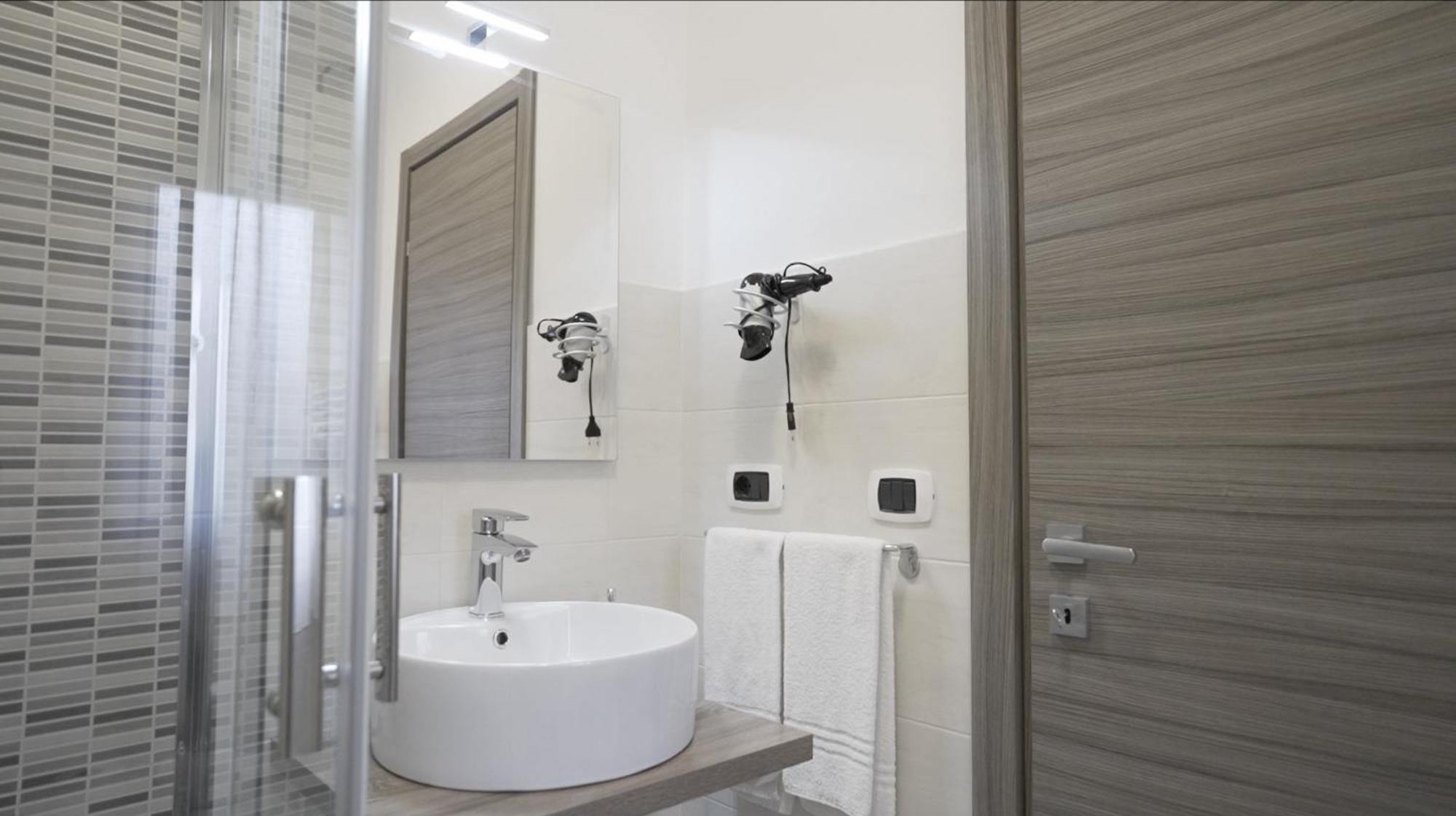 B&B Arco Dei Sogni เชลาโน ภายนอก รูปภาพ